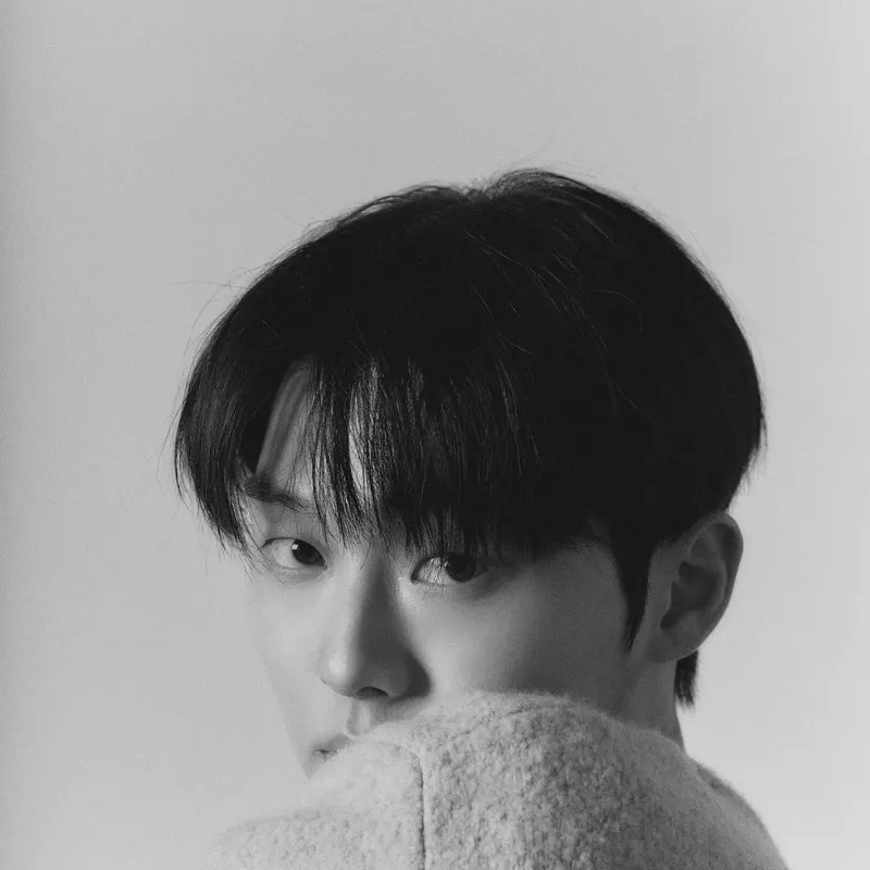 “마음 속 이야기”…최현욱, 고요한 시선→흑백의 여운 / 배우 최현욱 인스타그램