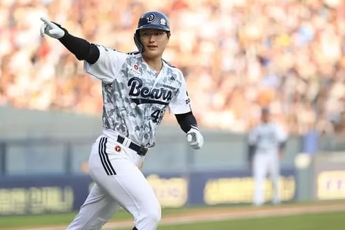 “홈런 3방 작렬”…두산, 롯데전 장타쇼→5-2 승리로 2연승