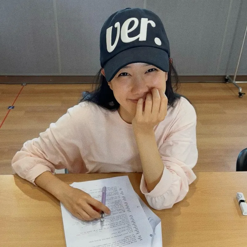 “감사한 시간 배우는 시간”…양지원, 차분한 준비→스크립트 앞 미소 / 가수 양지원 인스타그램