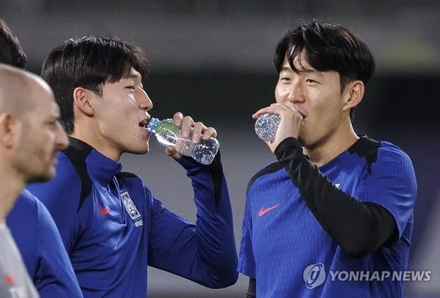“젊은 피 출격”…홍명보호, 쿠웨이트전 세대교체 실험→내년 월드컵 대비 본격화 / 연합뉴스