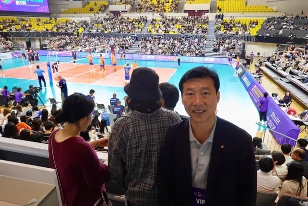 “외국팀 합동훈련 강조”…김택수 촌장, 한국-네덜란드전 직관→선수촌 혁신 의지
