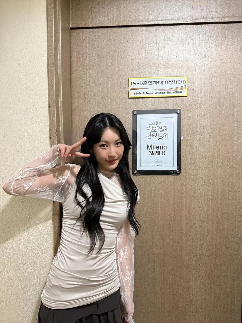 “현실이 꿈이 된 순간”…밀레나, 첫 음악방송→감격의 대기실 인증 / 가수 밀레나 인스타그램