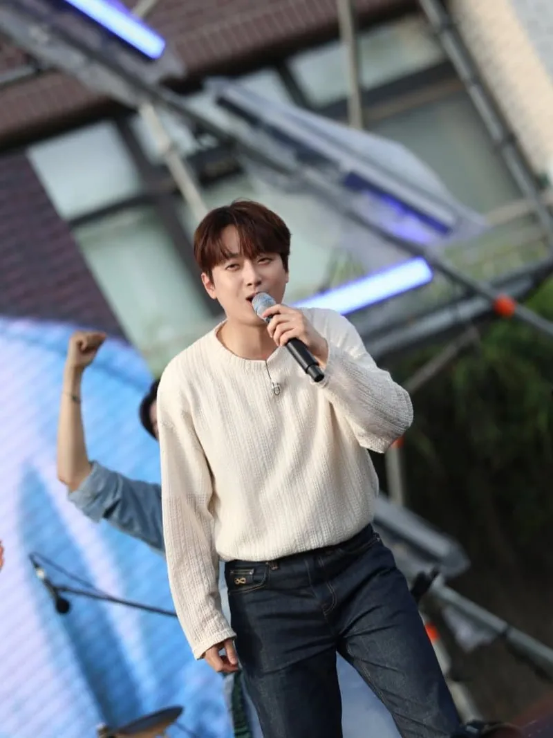 '빅싱어' 이찬원의 열창에 고막 녹을 준비되셨나요?→'방판뮤직 : 어디든 가요' 본방사수 독려