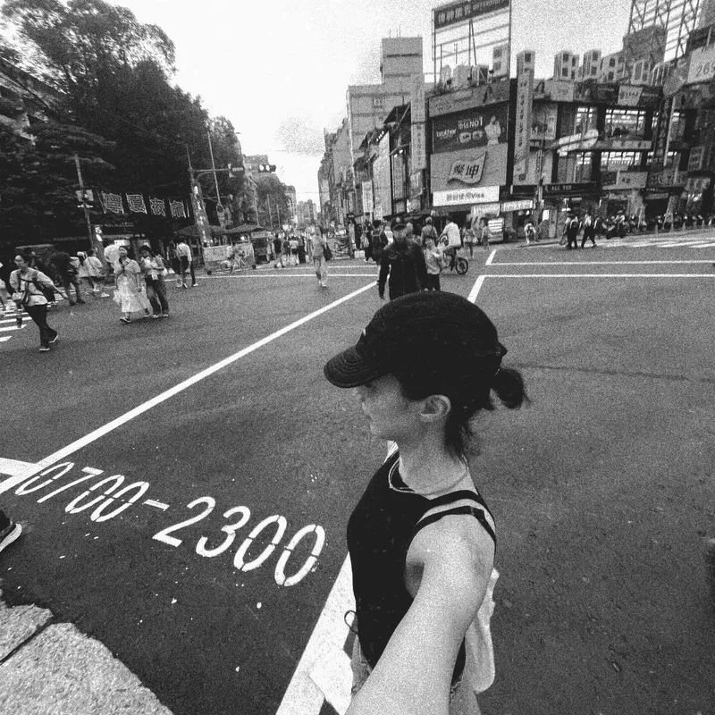 “단벌로 거니는 여행자의 시선”…박지연, 타이베이 여정→도시 감성 충만 / 뮤지컬배우 박지연 인스타그램