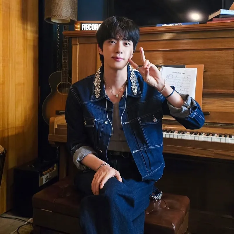 “압도적 버즈량”…방탄소년단(BTS) 진, 글로벌 1위→월드 투어 돌입