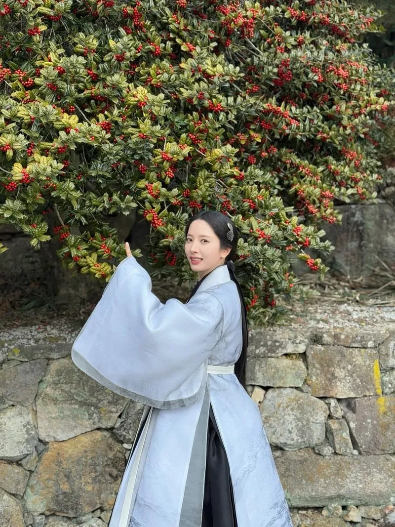“고생했다 여리야”…김지연, 청초한 완결→여운 남긴 마지막 인사 / 걸그룹 우주소녀 보나, 배우 김지연 인스타그램