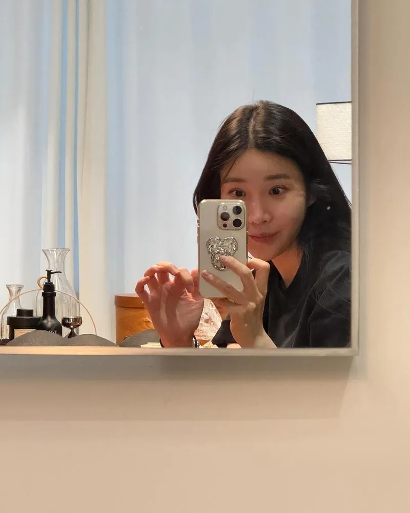 “여름 준비이이이이 땅”…이해리, 투명한 미소→햇살 닮은 셀카 / 다비치 이해리 인스타그램