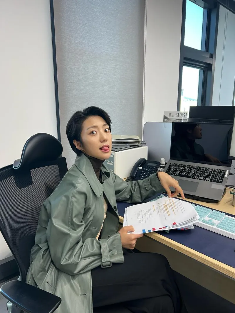 “미연이”…염승이, 짓궂은 표정으로→반전 매력 폭발 / 배우 염승이 인스타그램