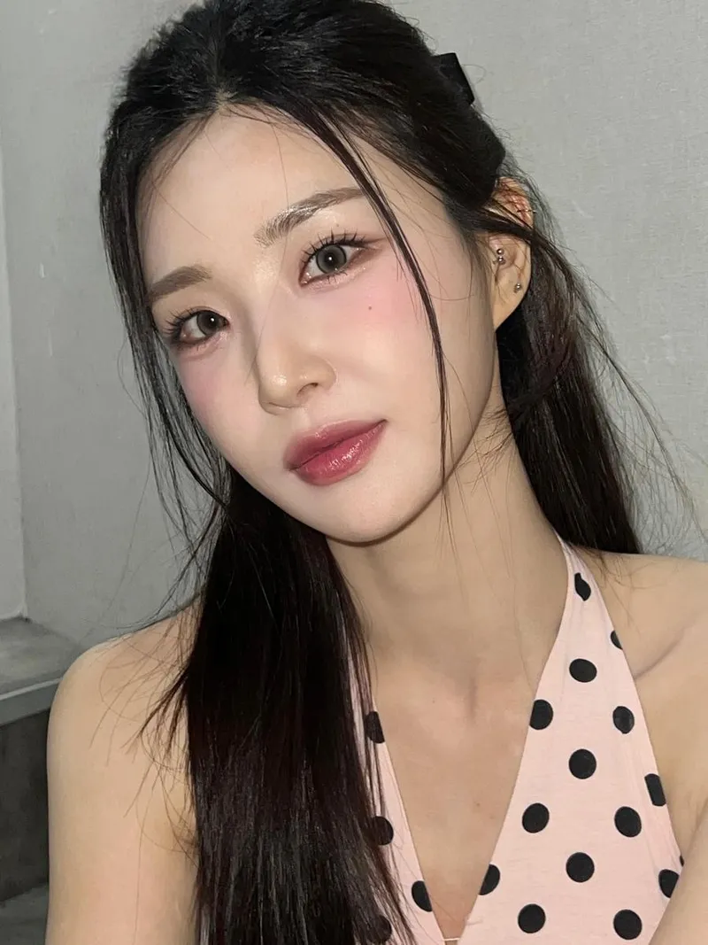 “팬미팅 끝, 깊은 여운”…이유나, 밤의 설렘→여신 비주얼로 응답 / 걸그룹 브브걸 이유나 인스타그램