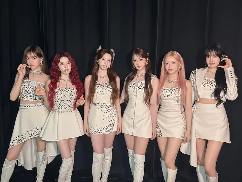 “벅찬 첫 만남에 호응 폭발”…스테이씨, ‘STAY TUNED’ 일본 투어→월드 콘서트 본격 시동