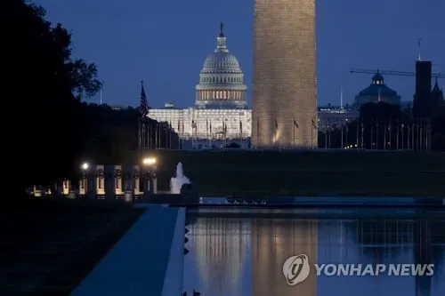 미국 30년물 국채 30조원 경매 앞두고 금리 4.94%…재정적자 우려에 시장 관심 집중