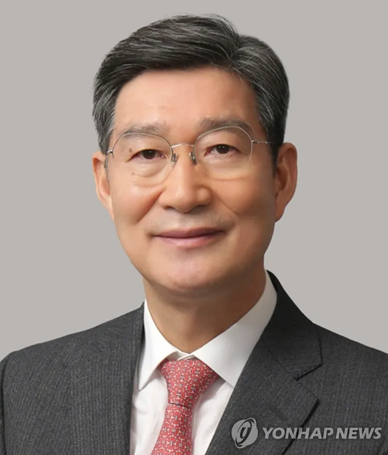 오광수 민정수석, 대통령실 발탁→NH투자증권 사외이사직 자진 사임