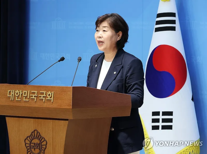 지역화폐주 동반 강세…‘갤럭시아머니트리’ 상한가 마감