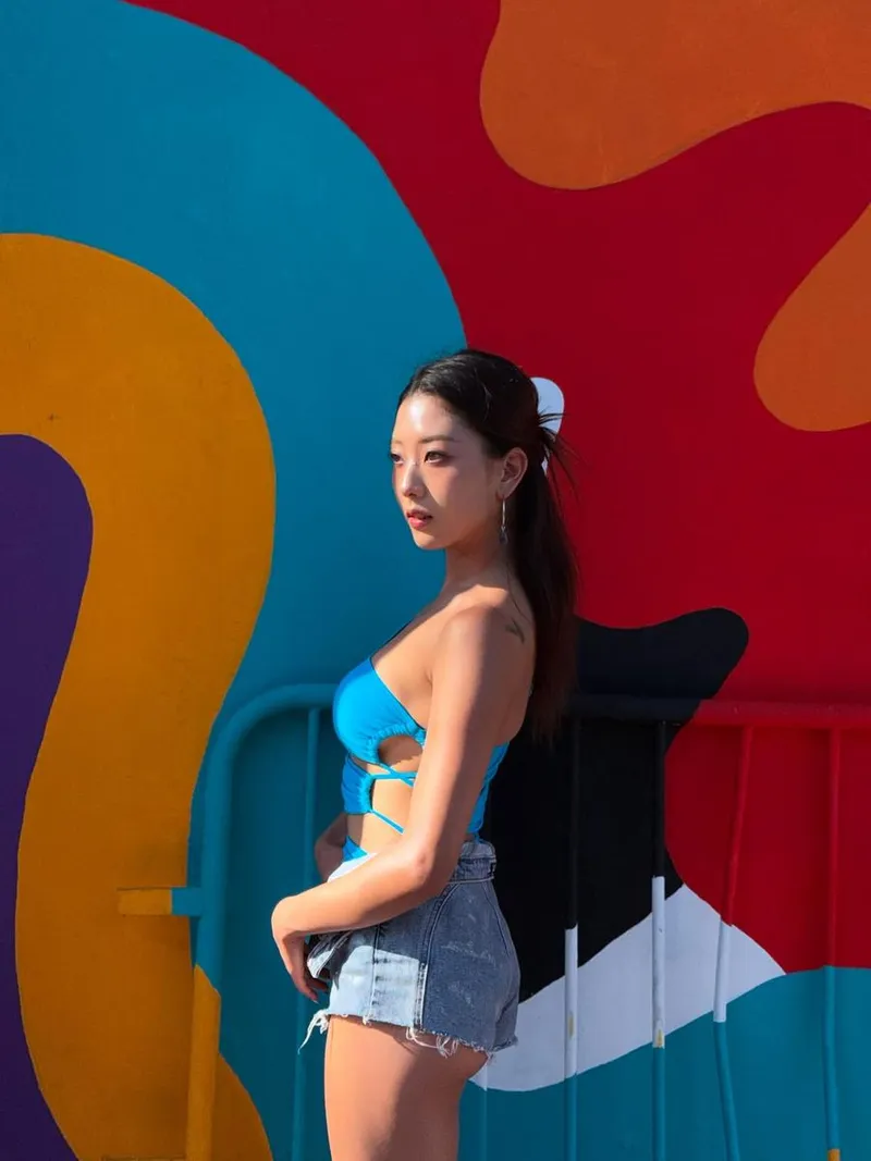 “햇살 아래 물빛처럼”…장승연, 여름의 자유→청량한 변화 / 걸그룹 CLC 장승연 인스타그램