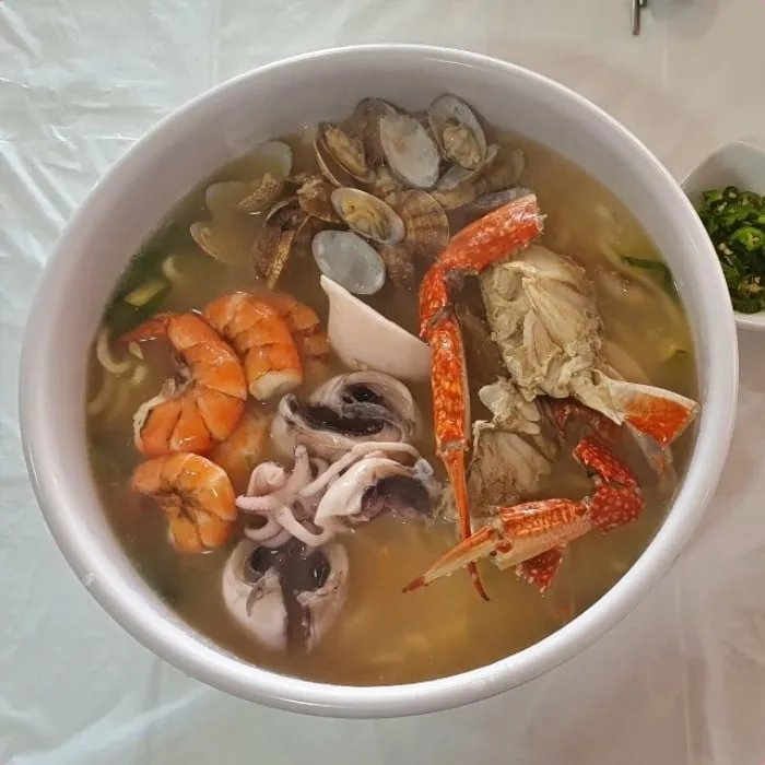 6시 내고향 해물칼국수 한 그릇