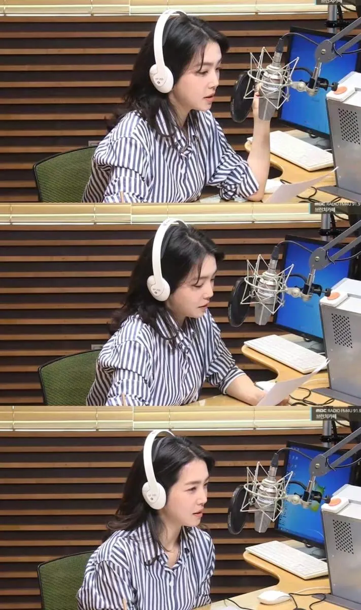 “편안함 가득한 목소리”…강지영, ‘브런치카페’ 첫 DJ 신고식→청취자 마음 사로잡았다 / 방송화면캡쳐