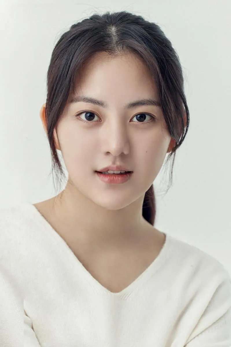“명탐정의 시작”…허정은, ‘살롱 드 홈즈’ 어린 시절→당찬 매력 폭발 / 제이와이드컴퍼니
