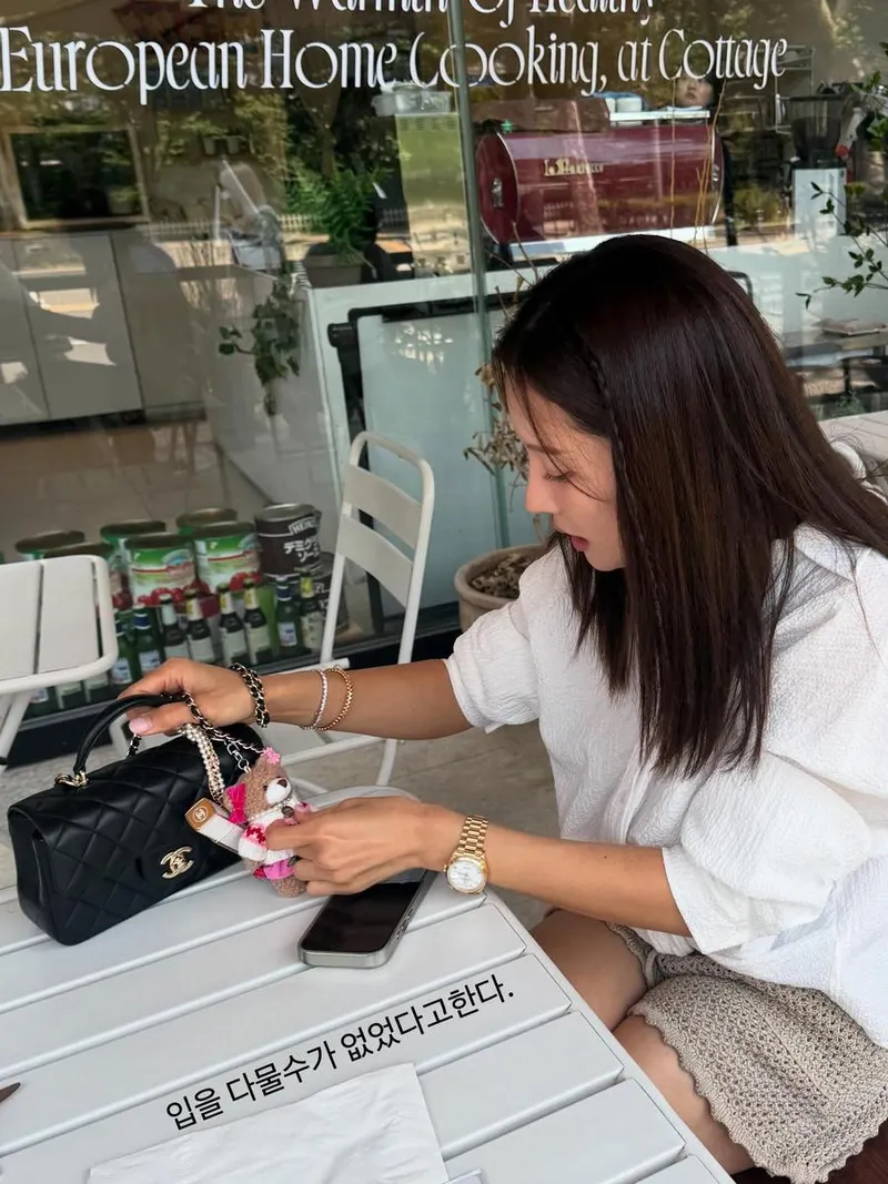 “입을 다물수가 없었다고 한다”…왕빛나, 햇살 아래 여유→청량한 일상 포착 / 배우 왕빛나 인스타그램