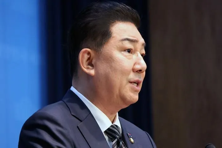 김병기 더불어민주당 의원이 지난 5일 서울 여의도 국회 소통관에서 원내대표 출마를 선언하고 있다. / 뉴시스