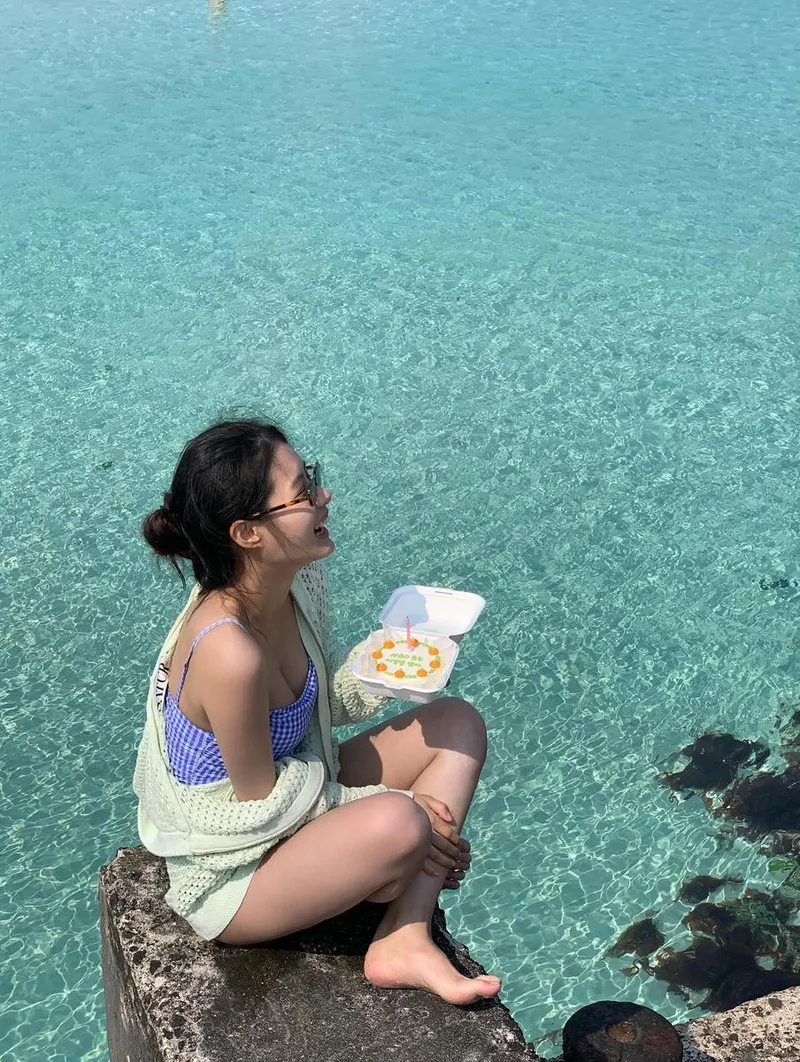 “사랑을 담아, 제주”…기은수, 투명한 여름→청량 미소에 물들다 / 배우 기은수 인스타그램