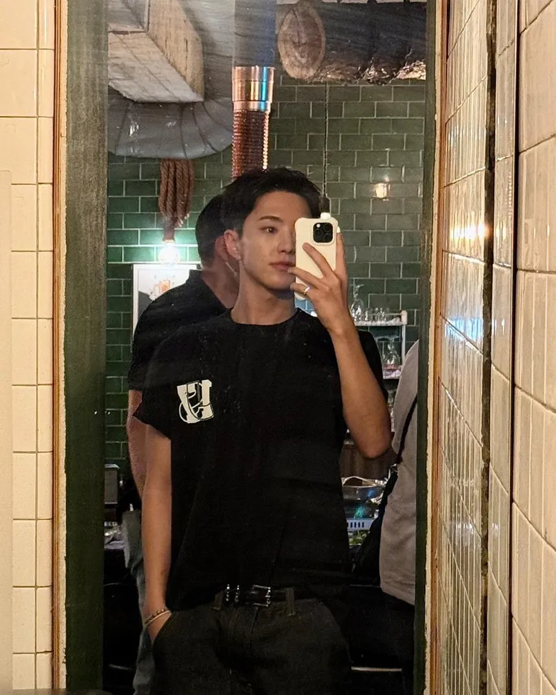“거울에 비친 오늘의 나”…호시, 고요한 시선→심연 담은 일상 셀카 / 그룹 세븐틴 호시 인스타그램