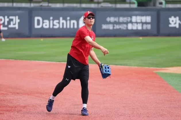 “이적생 김성욱 긴장 푼다”…SSG 이숭용 감독, 자신감 주문→공격력 기대