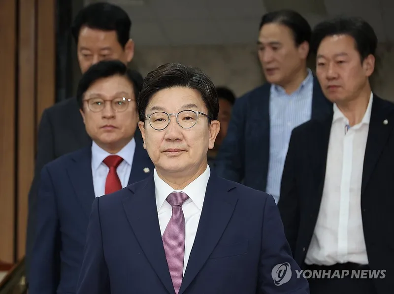 특검 가동에 긴장감 고조…국민의힘, ‘민주당 검찰청’ 비판→특검발 보수진영 위기감 확산
