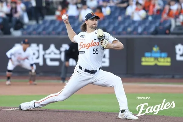 “7이닝 10K 무실점 역투”…와이스, 두산 압도→한화 6-2 승리