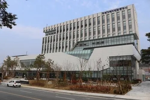 영주시선관위, 전직 시의원 불법투표 촬영 정황…비밀 선거 흔든 경찰 고발→지역사회 파장