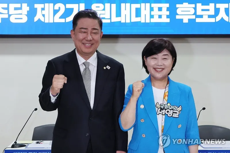 더불어민주당 원내대표 격돌에 불붙은 표심