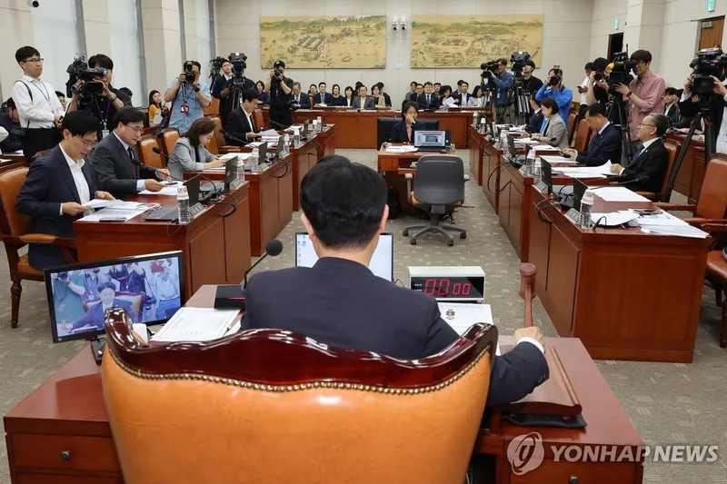 리박스쿨 논란에 들끓는 교육 현장
