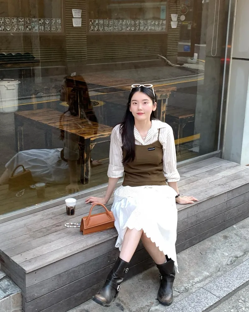 “잔잔한 여름 저녁의 온기”…심소영, 도심 휴식→우아한 산책 풍경 / 배우 심소영 인스타그램
