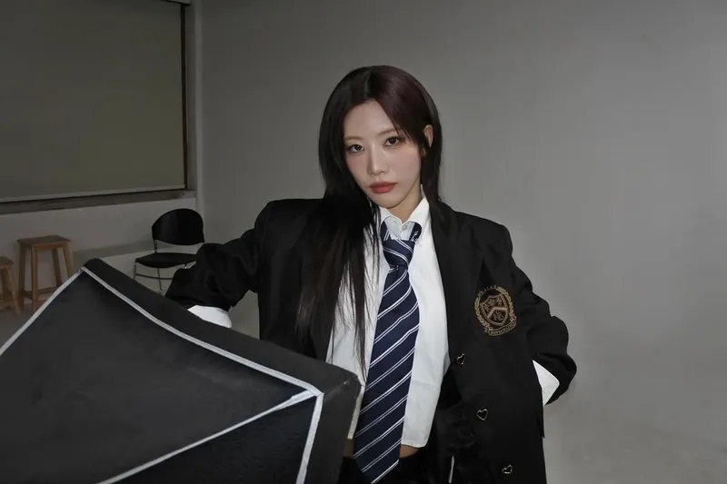 “낯선 공간의 자신감”…김립, 동아리 소녀→카리스마 폭발 / 걸그룹 아르테미스 김립 인스타그램