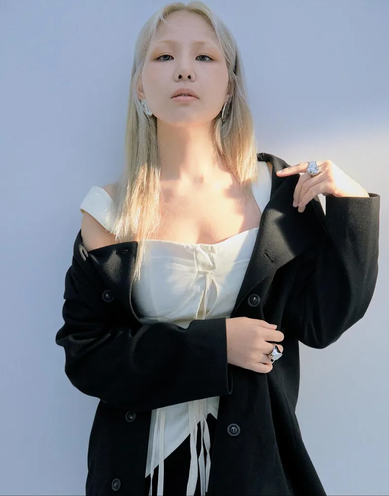 “진달래꽃에 실린 그리움”…알리, ‘별이 빛나는 밤에’ 감성 라이브→깊은 울림 / 뮤직원컴퍼니