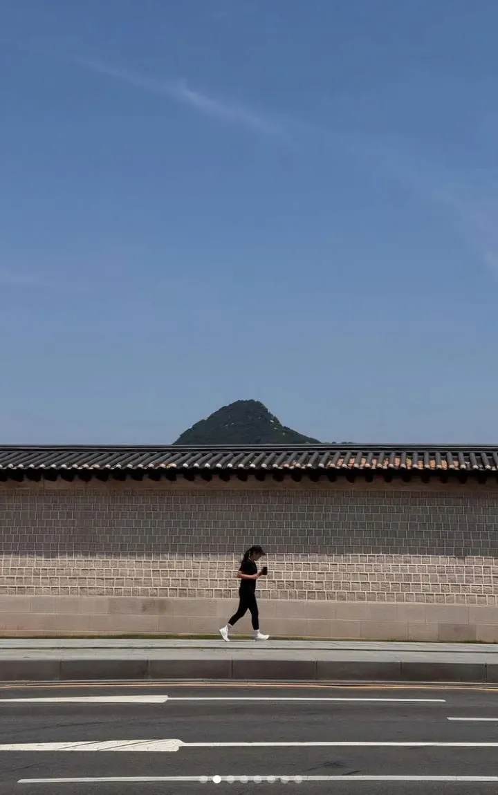 “광화문서 달리는 모습 포착”…이상순·이효리, 소탈한 일상→따뜻한 시선 집중