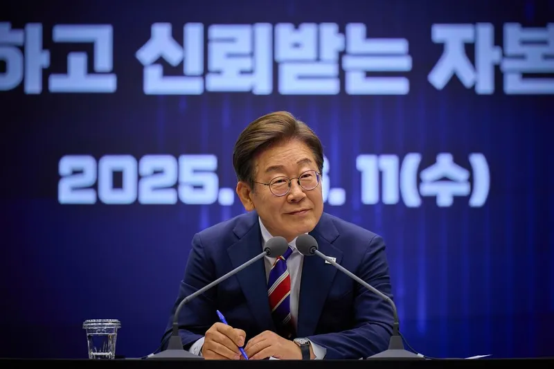 “국민께 드리는 진솔한 약속”…이재명, 굳은 다짐 담은 눈빛→신뢰 회복 행보 / 정치인 이재명 인스타그램