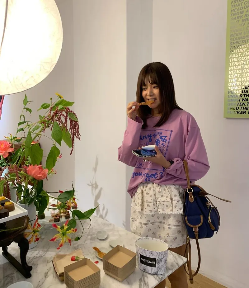 “더맨션에서만 느낄 수 있는 온기”…이영은, 초여름 감성→따뜻한 일상 미소 / 배우 이영은(1982) 인스타그램