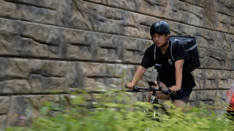 동행 김기현, 가장 어린 어른의 뜨거운 청춘