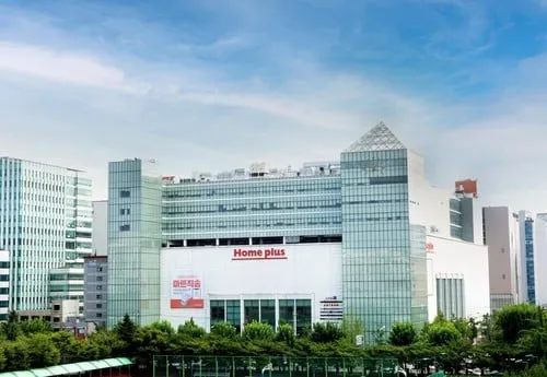 홈플러스, 2024회계연도 영업손실 3,141억 원…4년 연속 적자