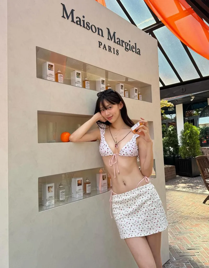 “Cruel but lovely—an endless summer”…이지연, 파리 감성 속 여름→독보적 존재감 / 환승연애2 출연자 이지연 인스타그램