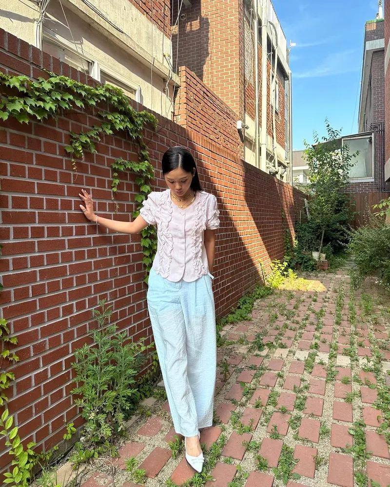 “Light”…미미, 여름 햇살 아래 고요한 변주→감각적 일상 / 걸그룹 오마이걸 미미 김미현 인스타그램