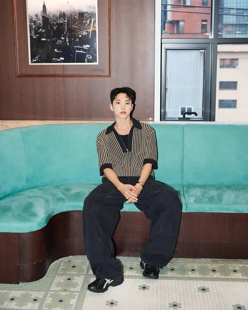 “차분한 오후의 빛”…호시, 도회적 여유→세련된 변주 / 그룹 세븐틴 호시 인스타그램