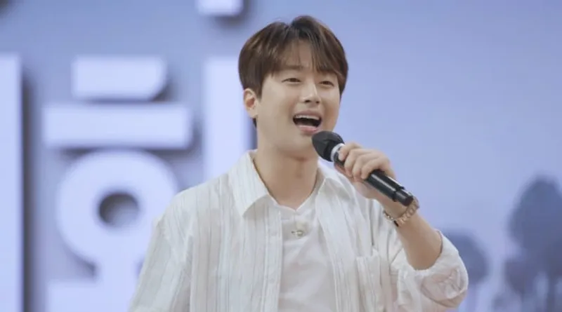 '방긋 미소로 마음 녹이고 명품 음색으로 고막 녹일' 이찬원, '방판뮤직 : 어디든 가요' 본방사수 독려