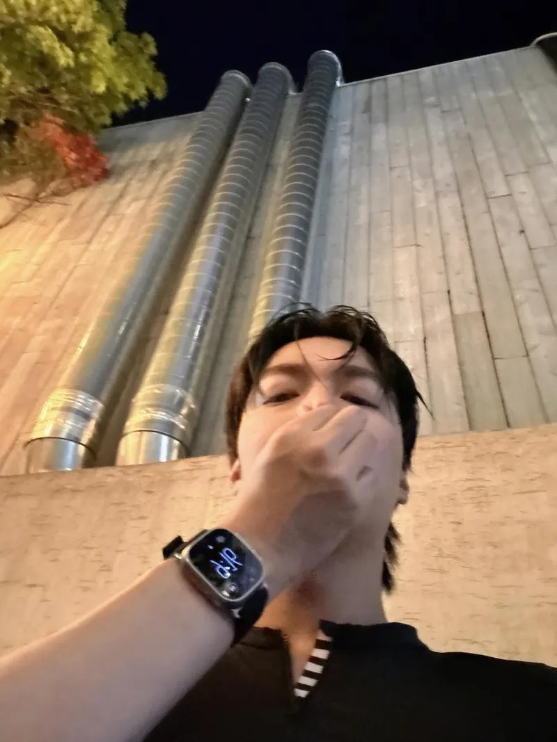 “오자완”…이민호, 도시의 밤길→자유로운 순간 포착 / 배우 이민호 인스타그램
