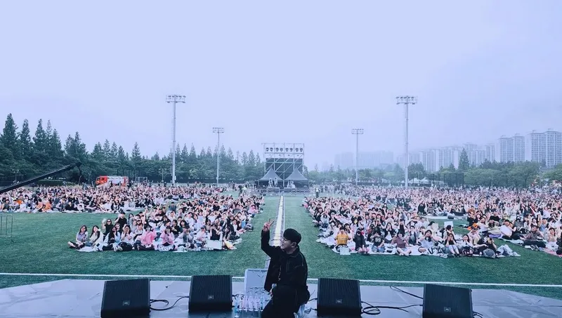 “정말 뜨겁게 함께 즐겨주신 부산시민분들”…주호, 여름밤 무대→감동과 약속의 순간 / 가수 주호 인스타그램