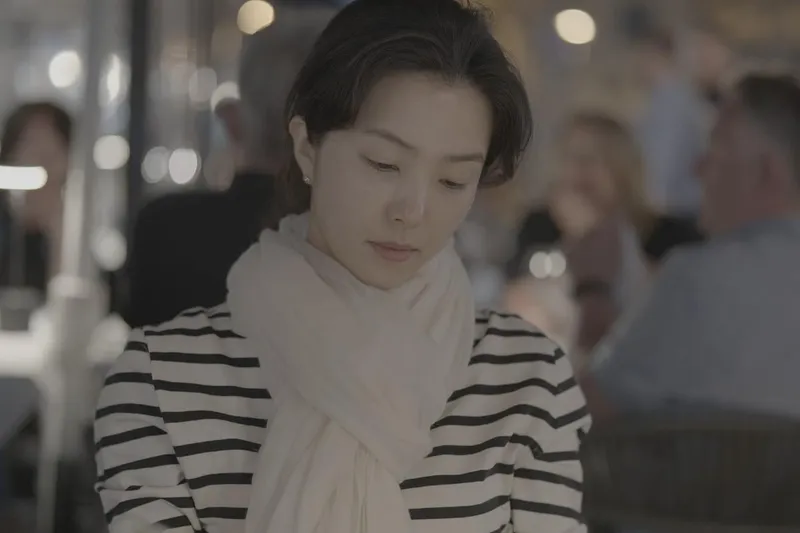 “그때도 좋았지만, 지금도 좋다”…강지영, 고요한 시선→따스한 존재감 / 데블스 플랜 데스룸 출연자 아나운서 강지영 인스타그램