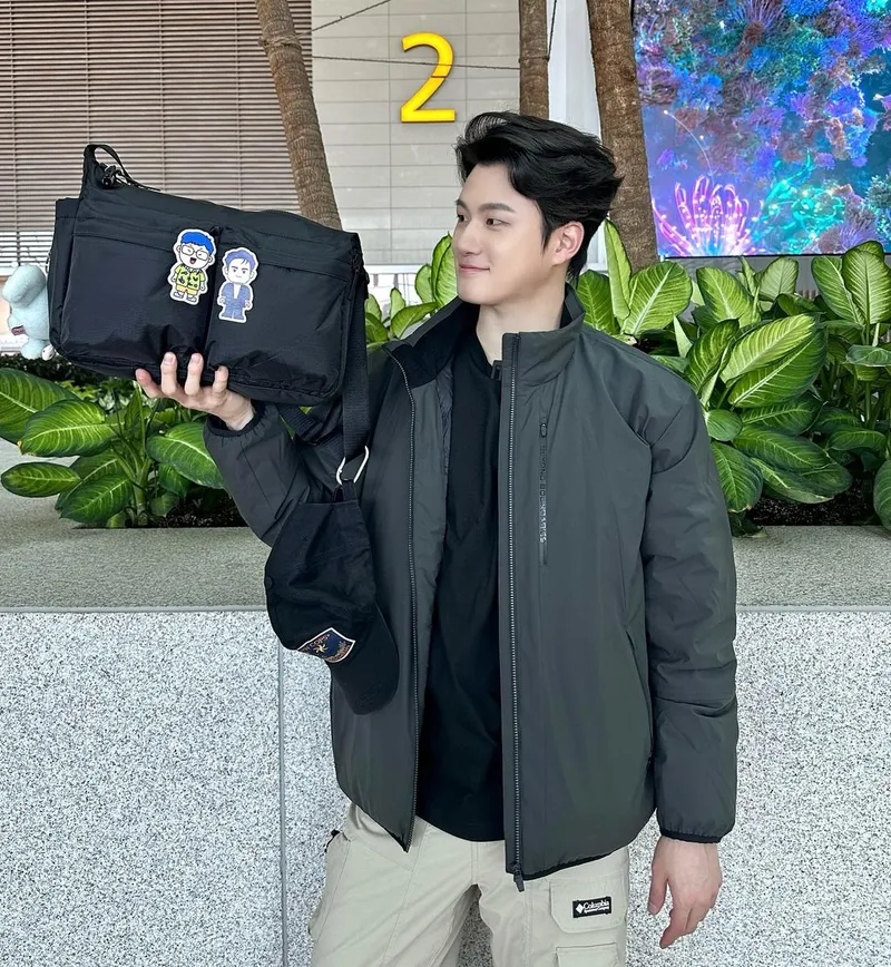 “경쾌한 미소 그 순간”…신승호, 여행 시작점→설렘 가득 근황 / 배우 신승호 인스타그램