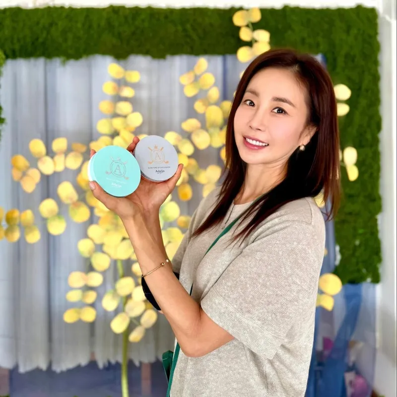 “바르는 순간 물광 피부”…한다감, 초여름 햇살 아래→맑은 미소 / 배우 한다감 인스타그램