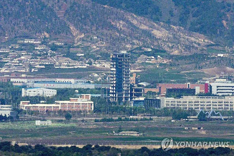 대북 사업 재개 신호탄에 출렁인 산업계…개성공단·금강산 기업들 신중한 기대→지속설득 요구 커져