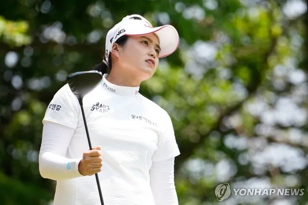 “3언더파 쾌조 플레이”…최혜진, 마이어 클래식 3R→6인 선두 경쟁 불붙였다